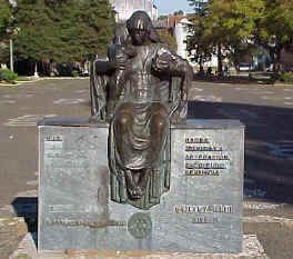 monumentomadre.jpg (30856 bytes)